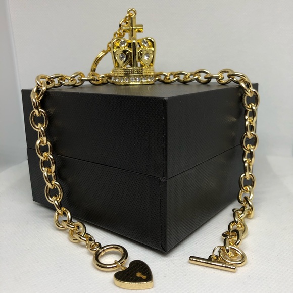 Golden necklace with heart pendant - Picture 4 of 7